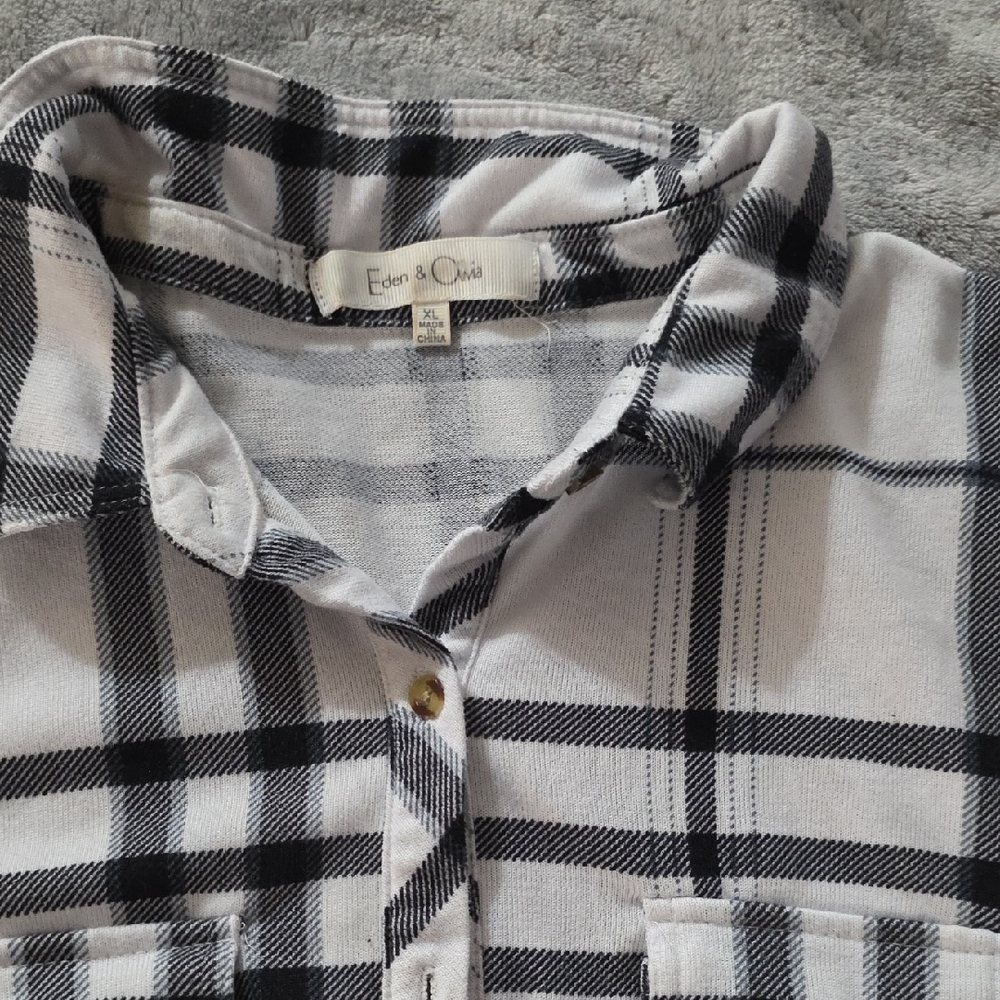 Eden & Olivia Monochrome Checkered Woman's Shirt